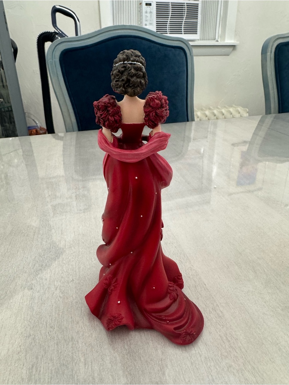 The Hamilton Collection Gone with the Wind Oh So Scarlett Figurine - Picture 4 of 7